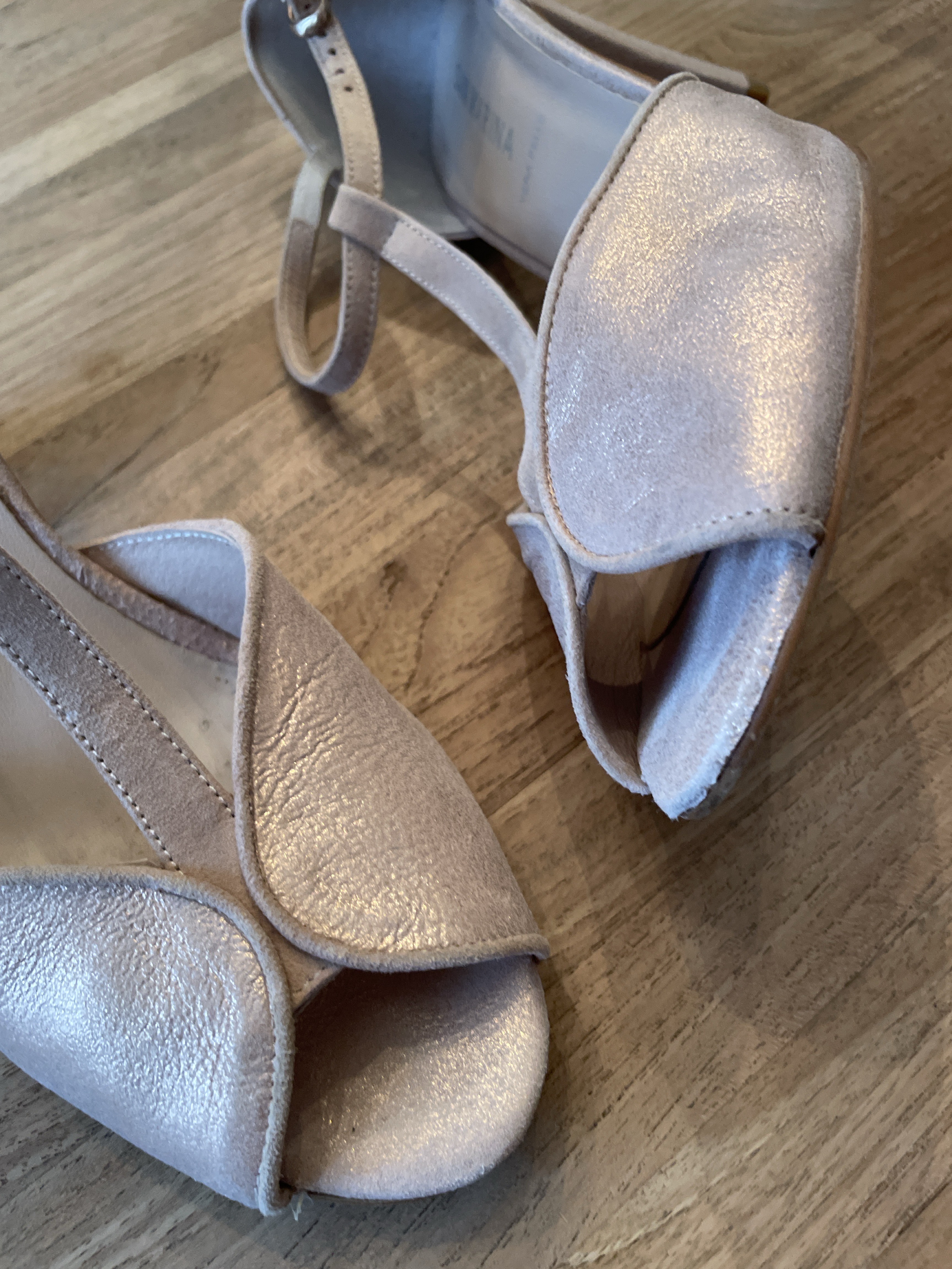 Metallic Leder-Sandalette mit Blockabsatz - Bild 2