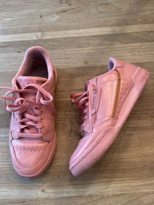 adidas Lifestyle Sneaker (pink mit Metallic-Akzent)