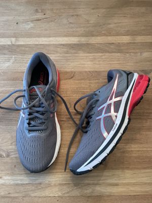 ASICS GT-2000 9 Laufschuh