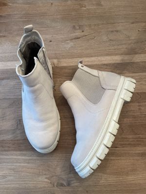 Chelsea Boots mit Profilsohle