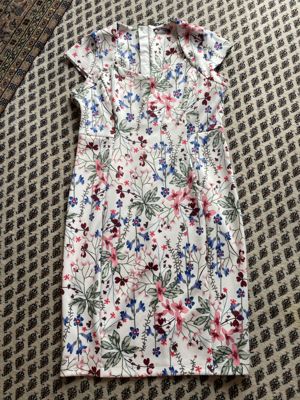 Floral Bodycon/Sheath Dress (UK 18 / EU 46) – knee-length