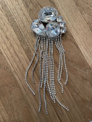 Swarovski Brosche mit Kristallsteinen und Strass-Fransen