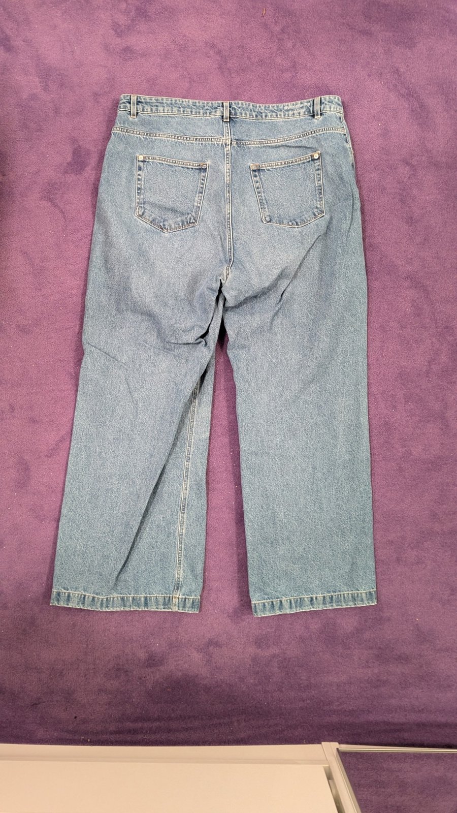 Jeans mit Schlag, hellblau - Bild 2