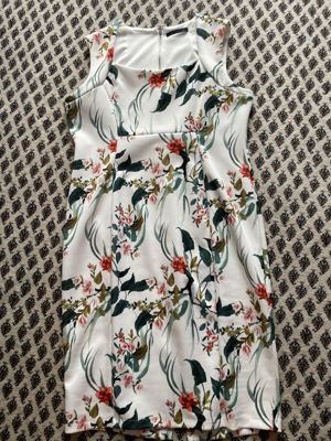 Knielanges ärmelloses Bodycon-/Sheath-Dress mit floralem Print und Rückenreißverschluss