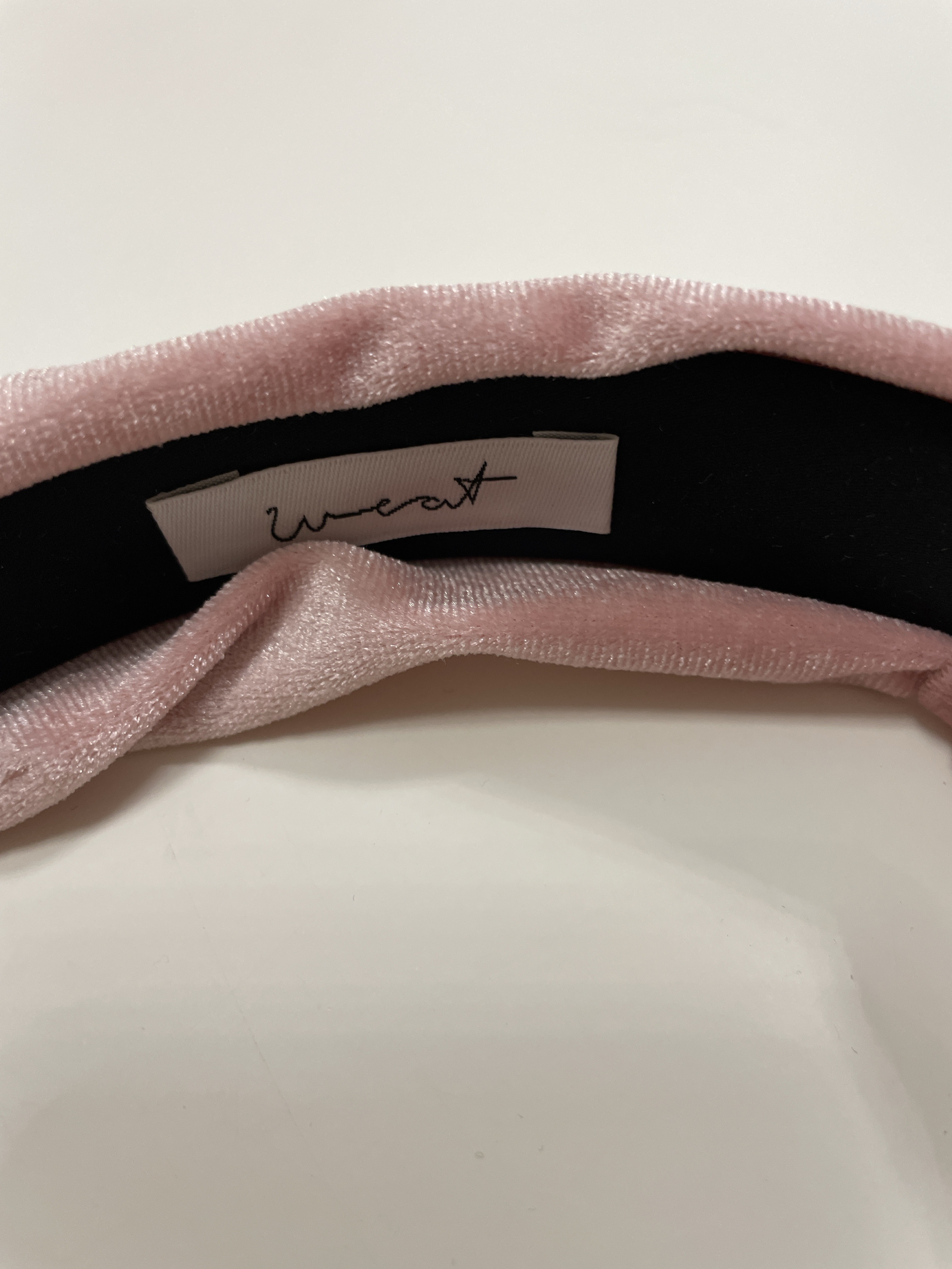 Knotted Headband aus satiniertem Stoff in Rosa - Bild 2