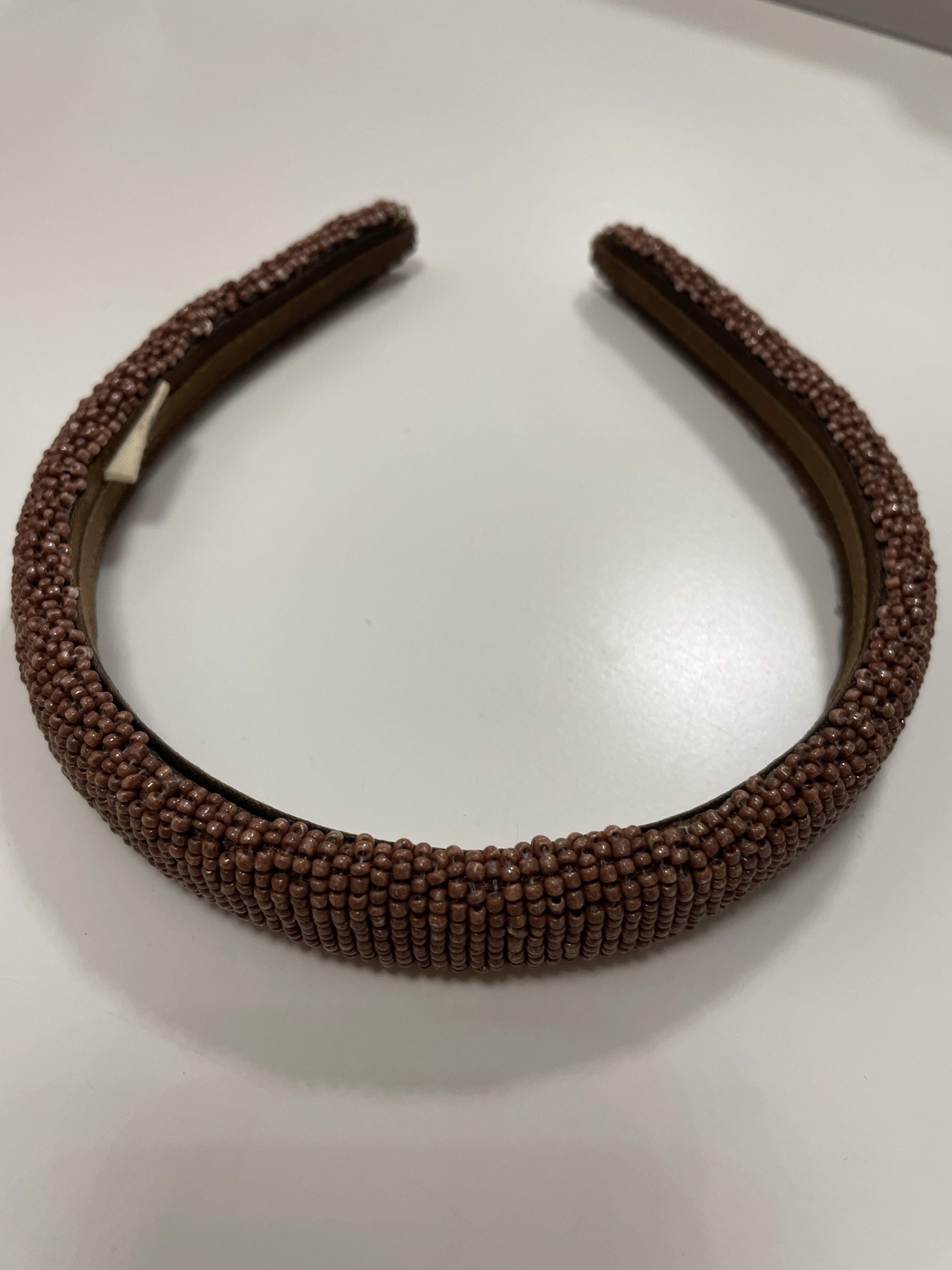 Schmaler Haarreifen mit Perlen
