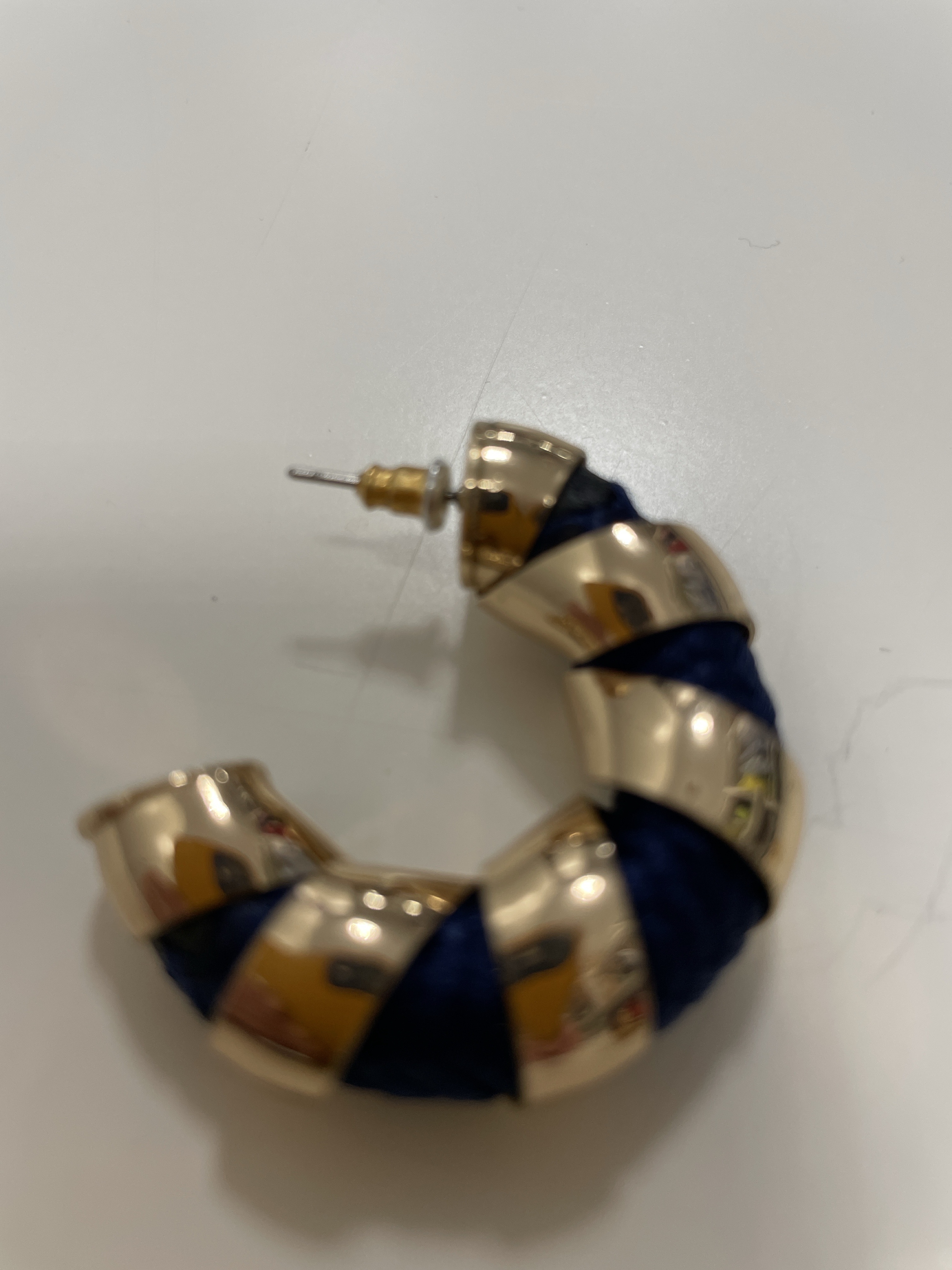 Creolen mit Navy-Seil & roségoldfarbenem Metallband (ca. 3 cm) - Bild 2