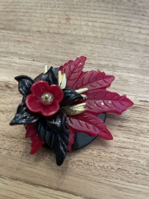 Vintage Kunststoffbrosche Blatt- & Blütenmotiv
