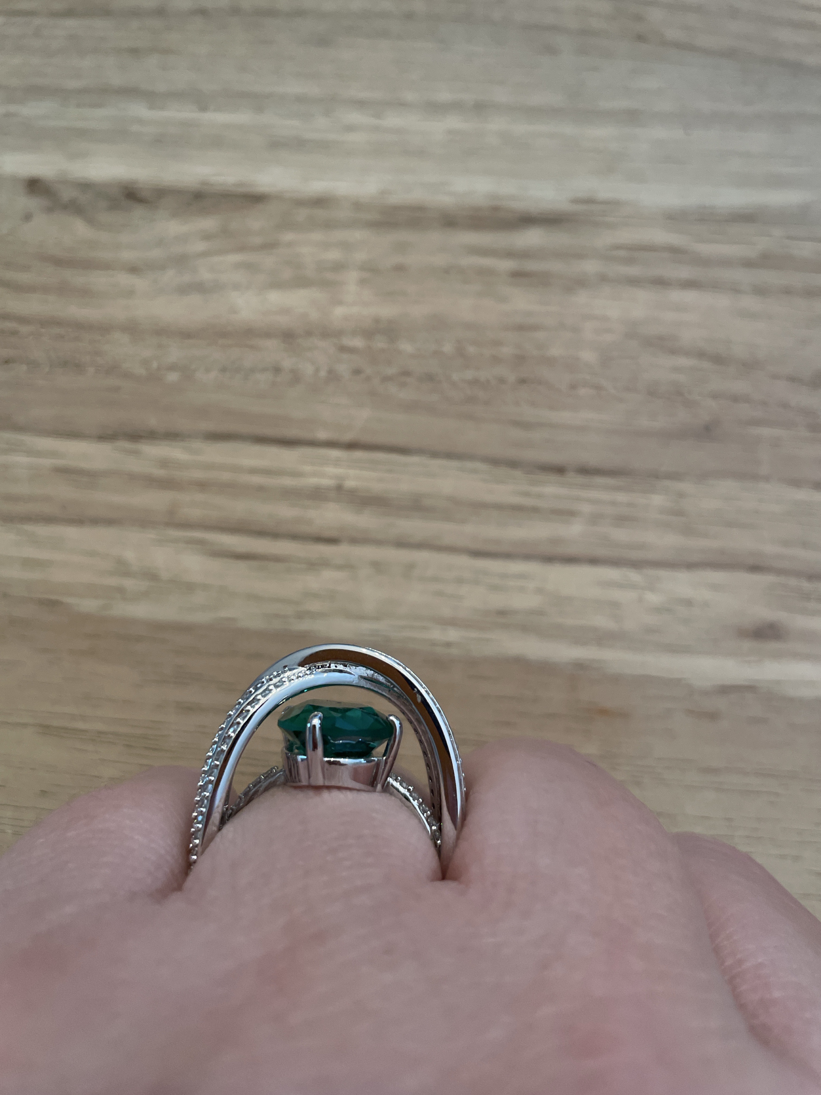 Statement-Ring mit grünem Tropfenstein - Bild 2