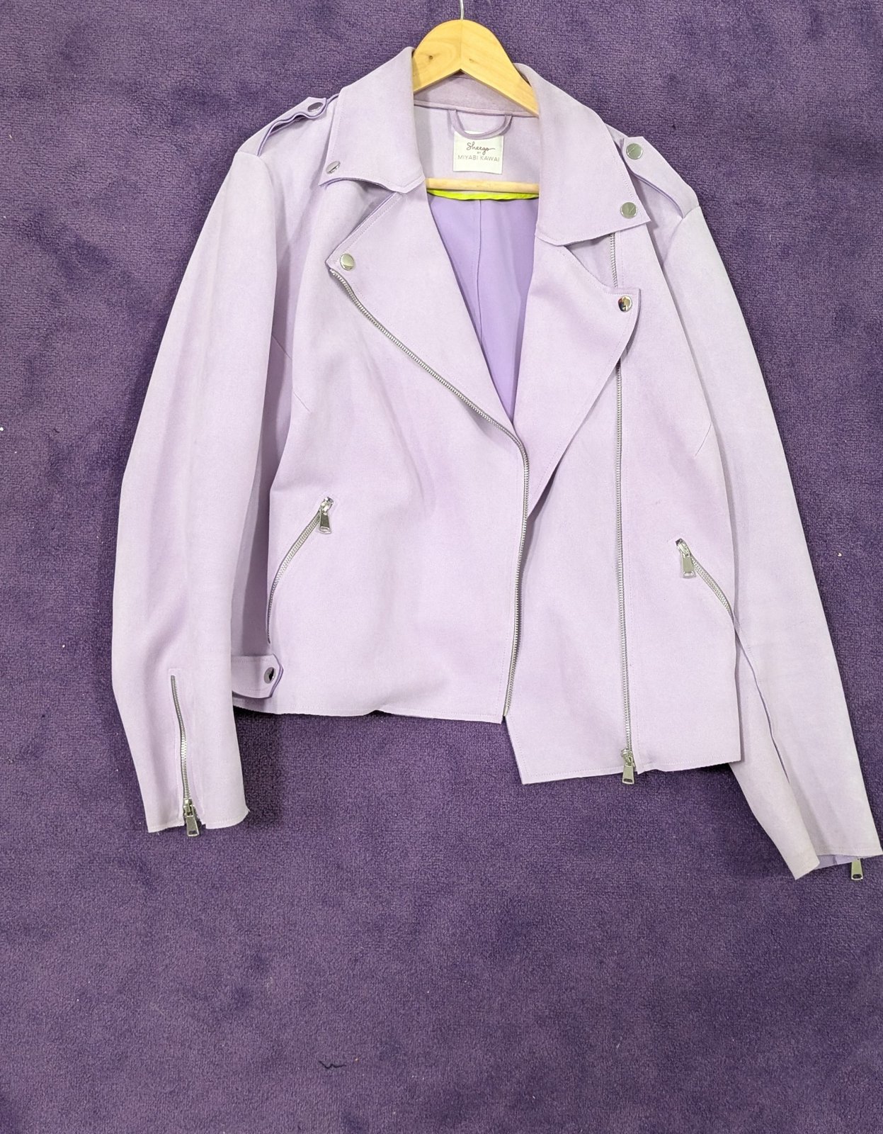 Sheego by Miyabi Kawai Lilafarbene Bikerjacke - Bild 1