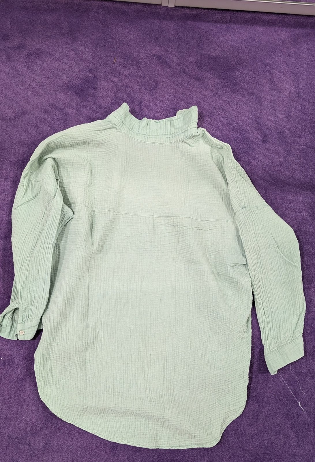 STUDIO UNTOLD Mintgrüne Musselinbluse - Bild 2
