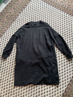 Sweatshirt-Kleid mit Struktur, Schwarz